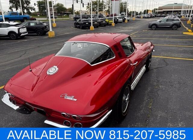
								Chevrolet Corvette full									