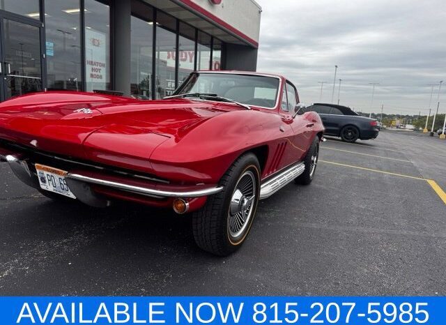 
								Chevrolet Corvette full									