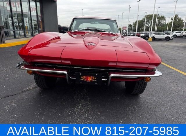 
								Chevrolet Corvette full									