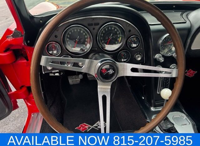
								Chevrolet Corvette full									