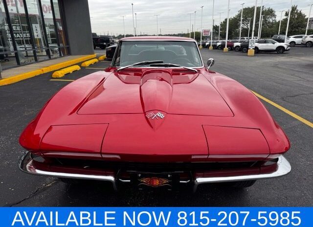 
								Chevrolet Corvette full									
