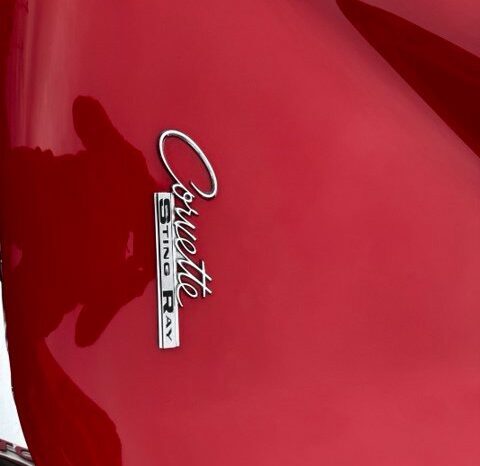 
								Chevrolet Corvette full									