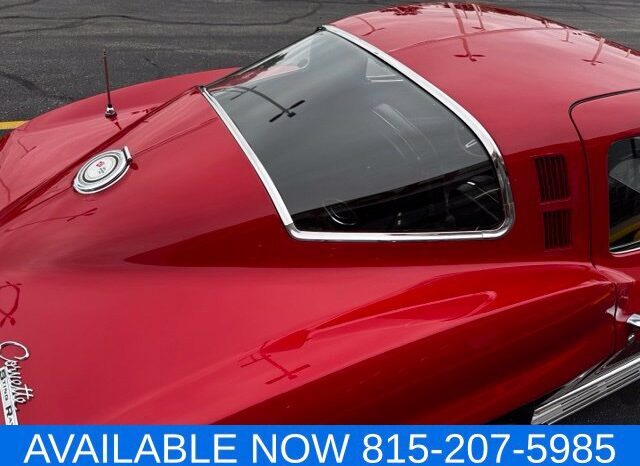 
								Chevrolet Corvette full									