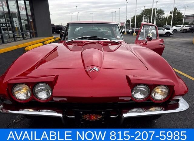 
								Chevrolet Corvette full									