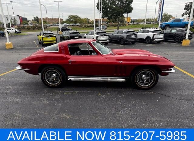 
								Chevrolet Corvette full									