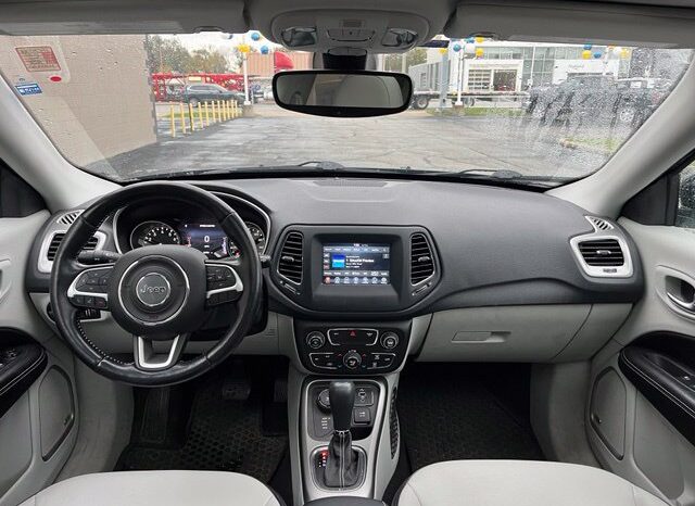 
								Jeep Compass full									