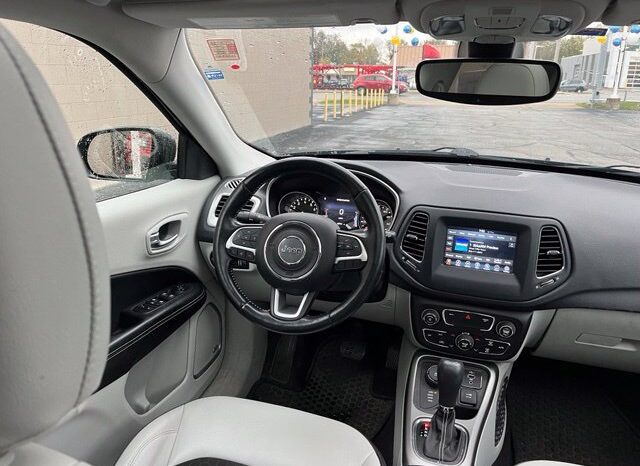 
								Jeep Compass full									