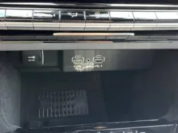
										Jeep Grand Wagoneer full									