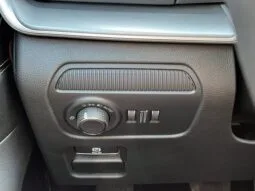 
										Jeep Grand Wagoneer full									