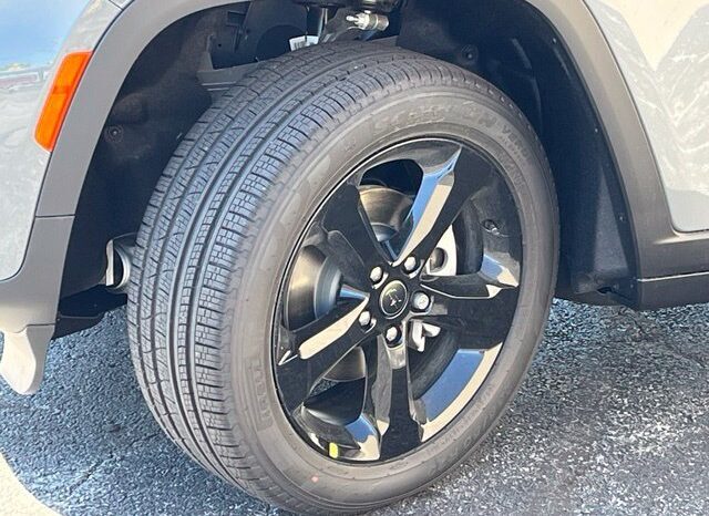 
								Jeep Grand Cherokee full									
