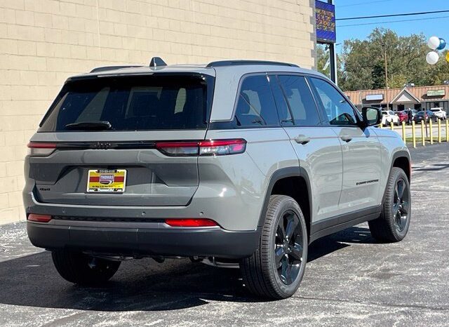 
								Jeep Grand Cherokee full									