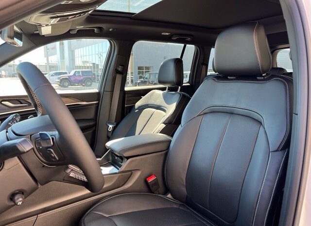
								Jeep Grand Cherokee full									