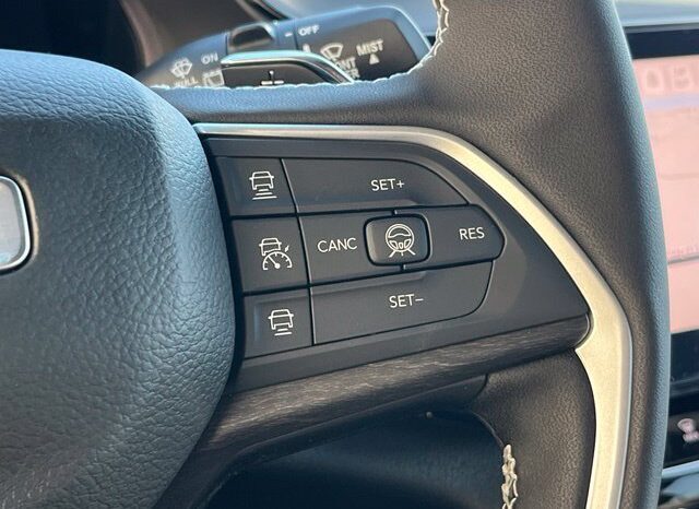 
								Jeep Grand Cherokee full									