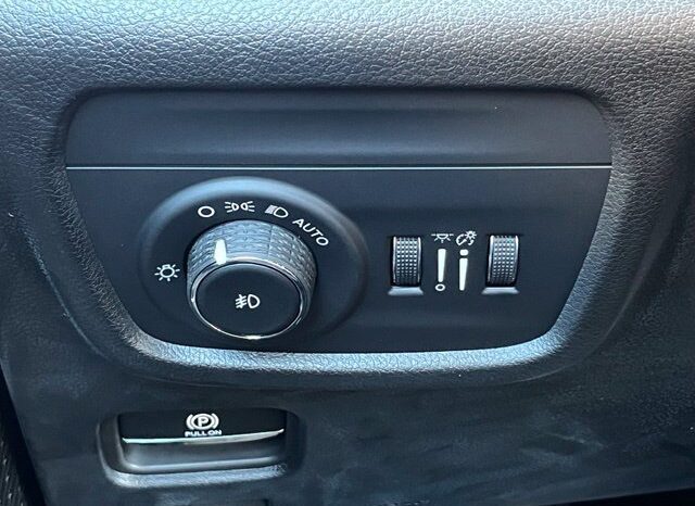 
								Jeep Grand Cherokee full									