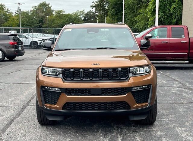 
								Jeep Grand Cherokee full									