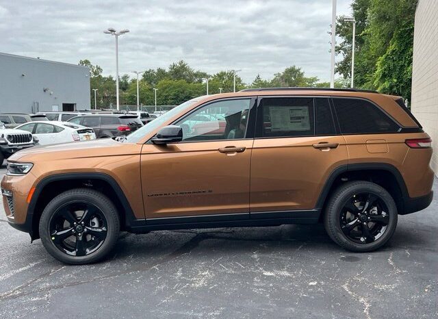 
								Jeep Grand Cherokee full									