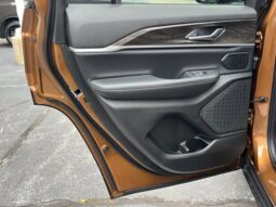
										Jeep Grand Cherokee full									