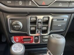 
										Jeep Gladiator full									