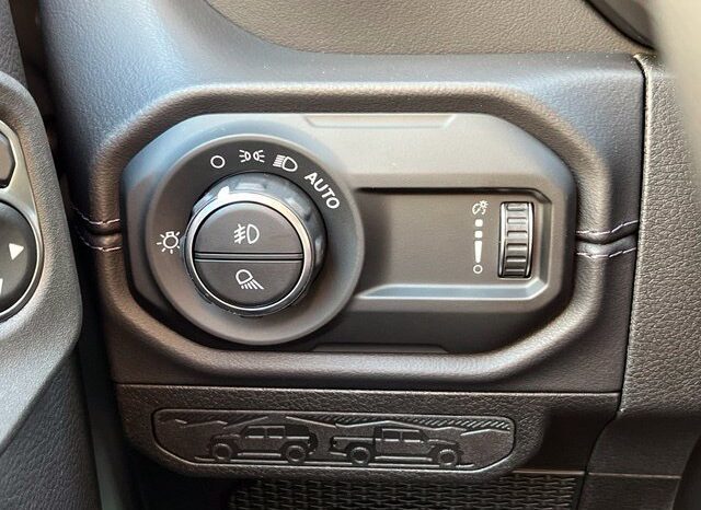 
								Jeep Gladiator full									