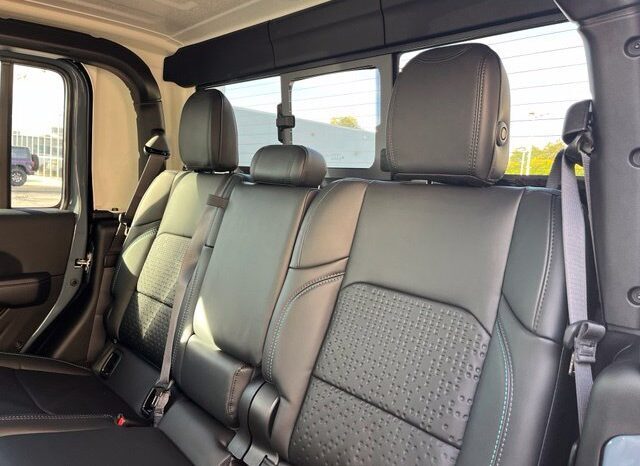 
								Jeep Gladiator full									