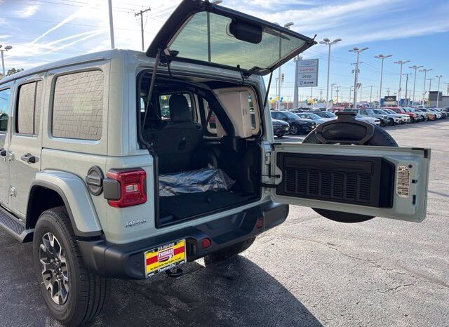
								Jeep Wrangler full									