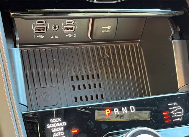 
								Jeep Grand Cherokee L full									