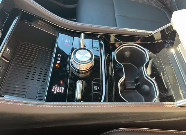 
								Jeep Grand Cherokee L full									