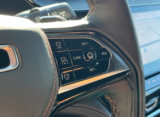 
								Jeep Grand Cherokee L full									