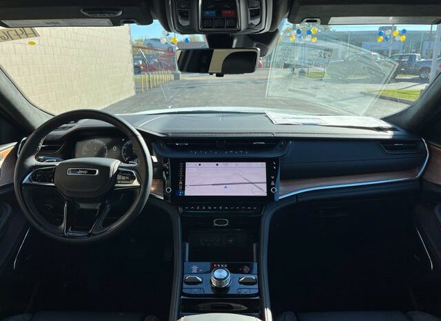 
								Jeep Grand Cherokee L full									