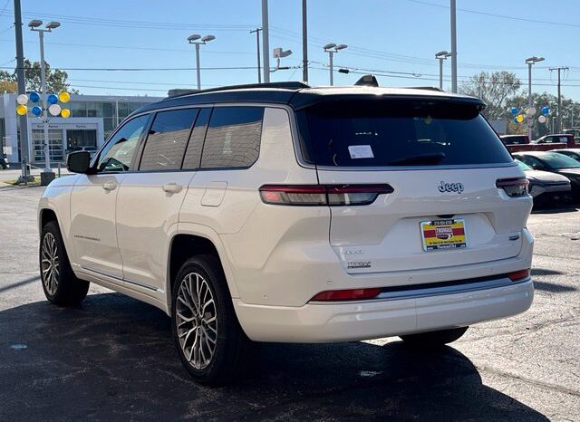 
								Jeep Grand Cherokee L full									