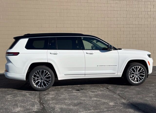 
								Jeep Grand Cherokee L full									
