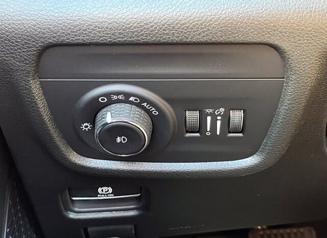 
								Jeep Grand Cherokee full									