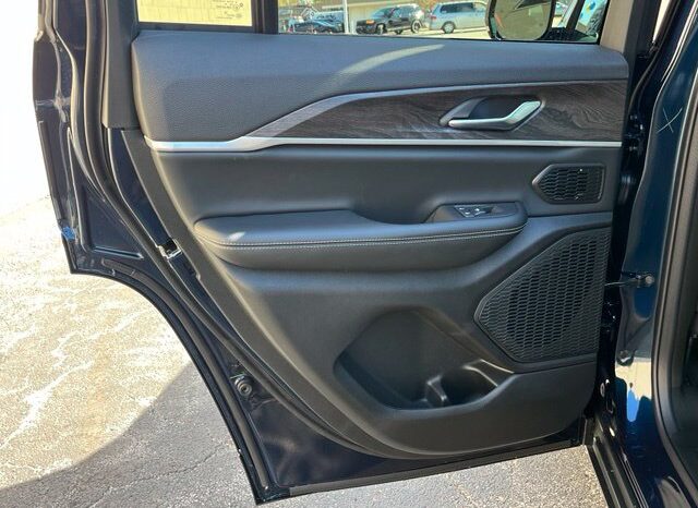 
								Jeep Grand Cherokee full									