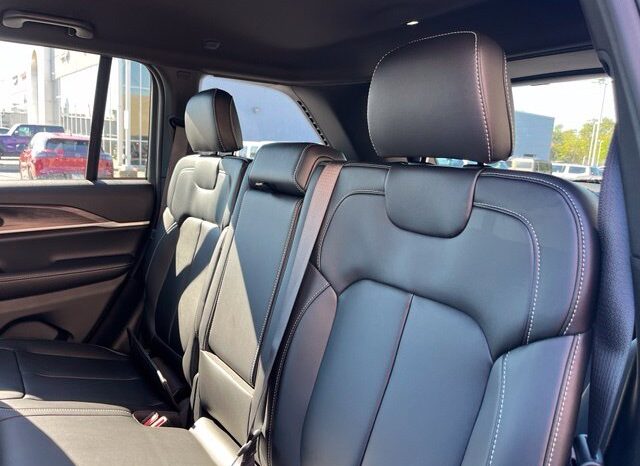 
								Jeep Grand Cherokee full									