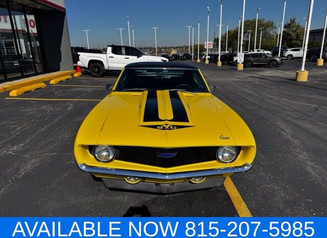 
								Chevrolet Camaro full									