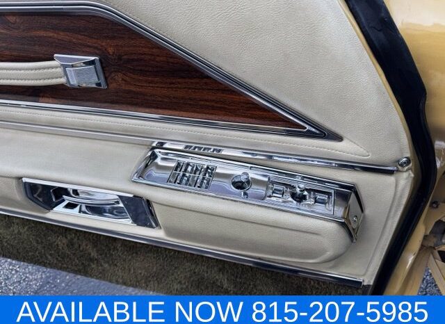 
								Buick Riviera full									
