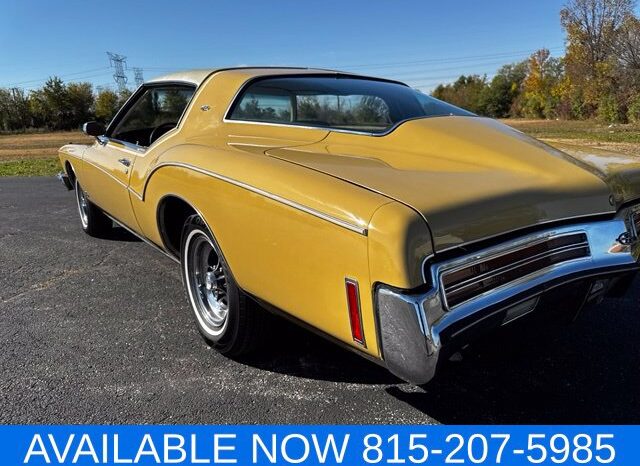 
								Buick Riviera full									