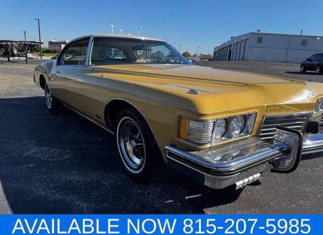 
								Buick Riviera full									