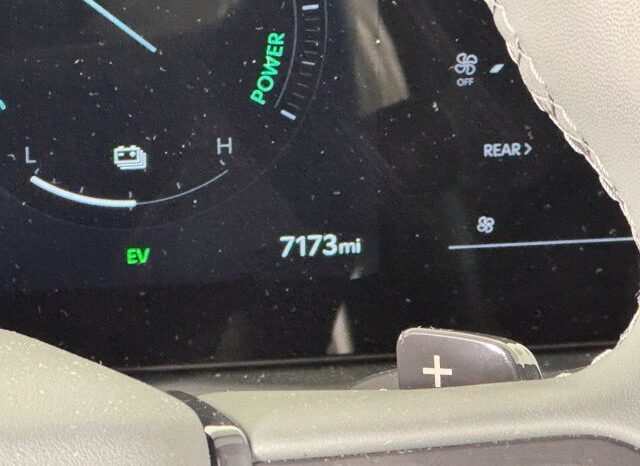 
								Kia Telluride Hybrid full									
