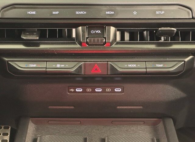 
								Kia Telluride Hybrid full									
