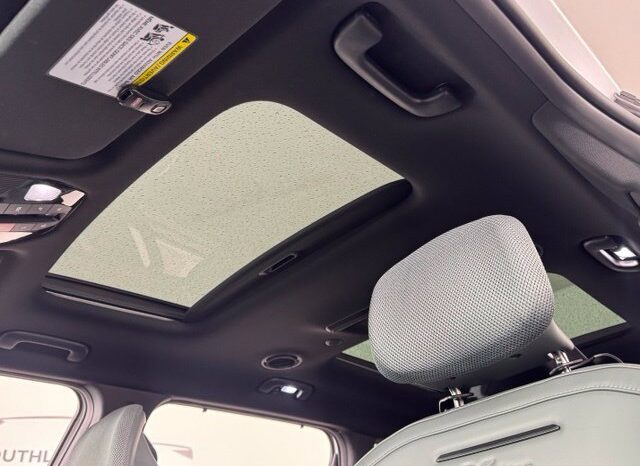 
								Kia Telluride Hybrid full									