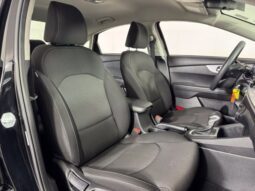 
										Kia Forte full									