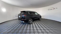 
										Mitsubishi Outlander full									