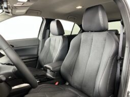 
										Mitsubishi Eclipse Cross full									
