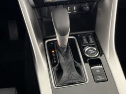 
										Mitsubishi Eclipse Cross full									