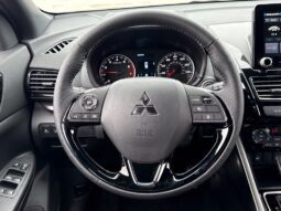 
										Mitsubishi Eclipse Cross full									