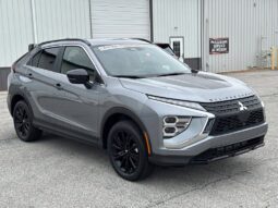 
										Mitsubishi Eclipse Cross full									