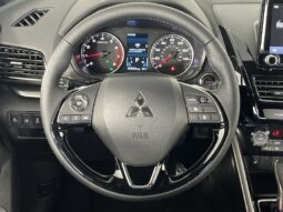 
										Mitsubishi Eclipse Cross full									