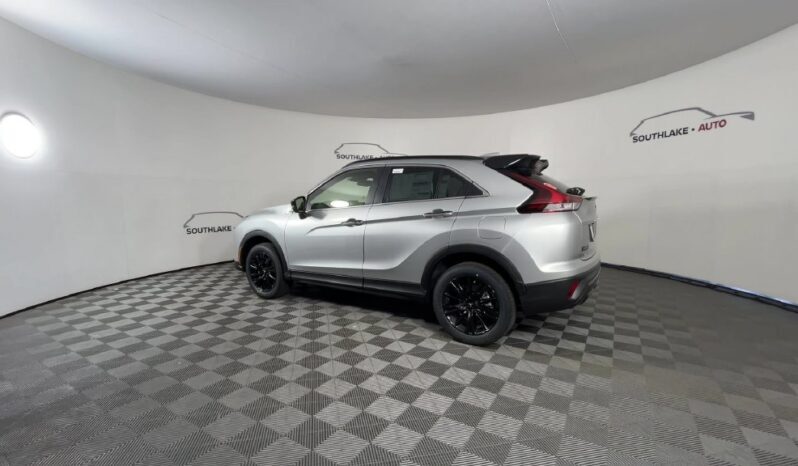 
								Mitsubishi Eclipse Cross full									