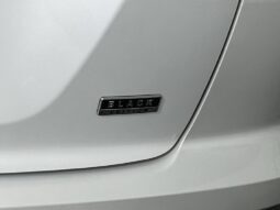 
										Mitsubishi Eclipse Cross full									